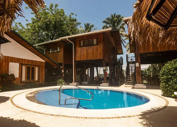 Poolside Unit At Beachfront Unit 6 *