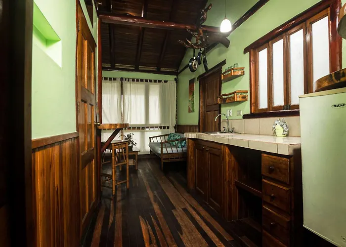 Poolside Unit At Beachfront Unit 6 Apartamento *